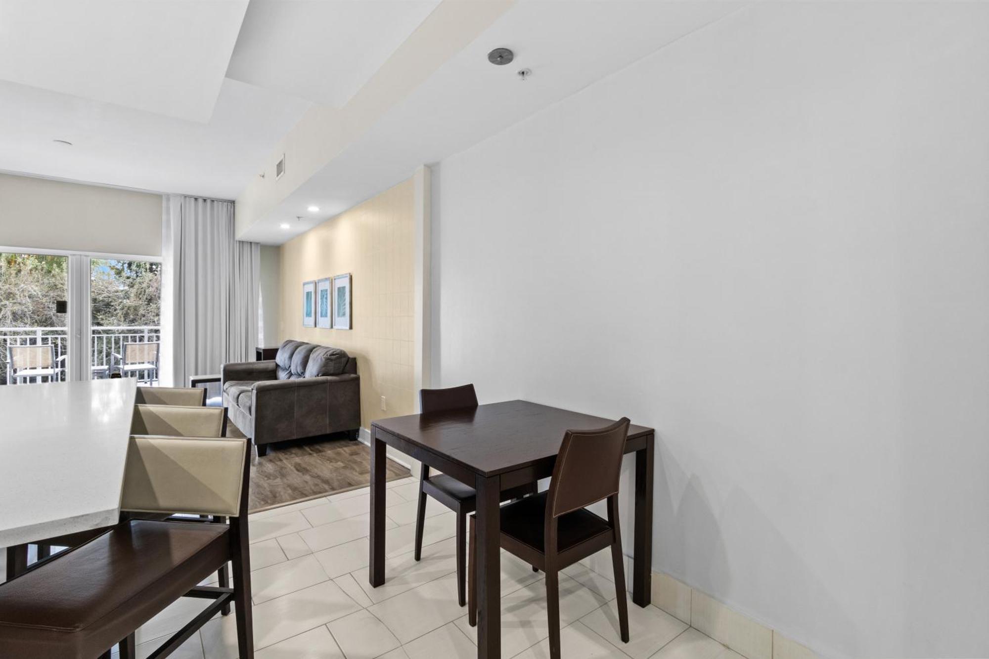 Отель Provident Doral At The Blue Экстерьер фото