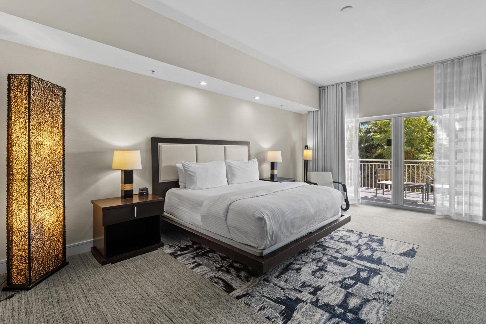 Отель Provident Doral At The Blue Экстерьер фото