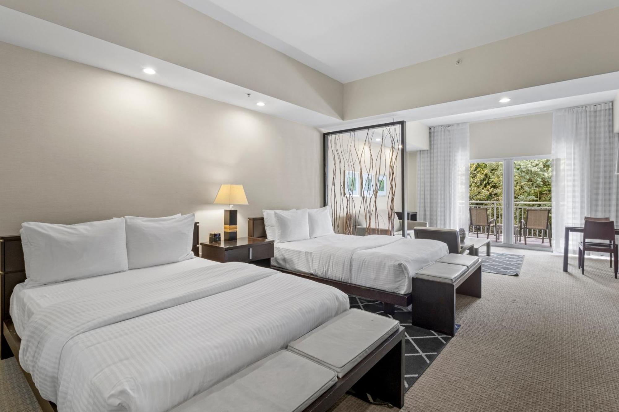 Отель Provident Doral At The Blue Экстерьер фото