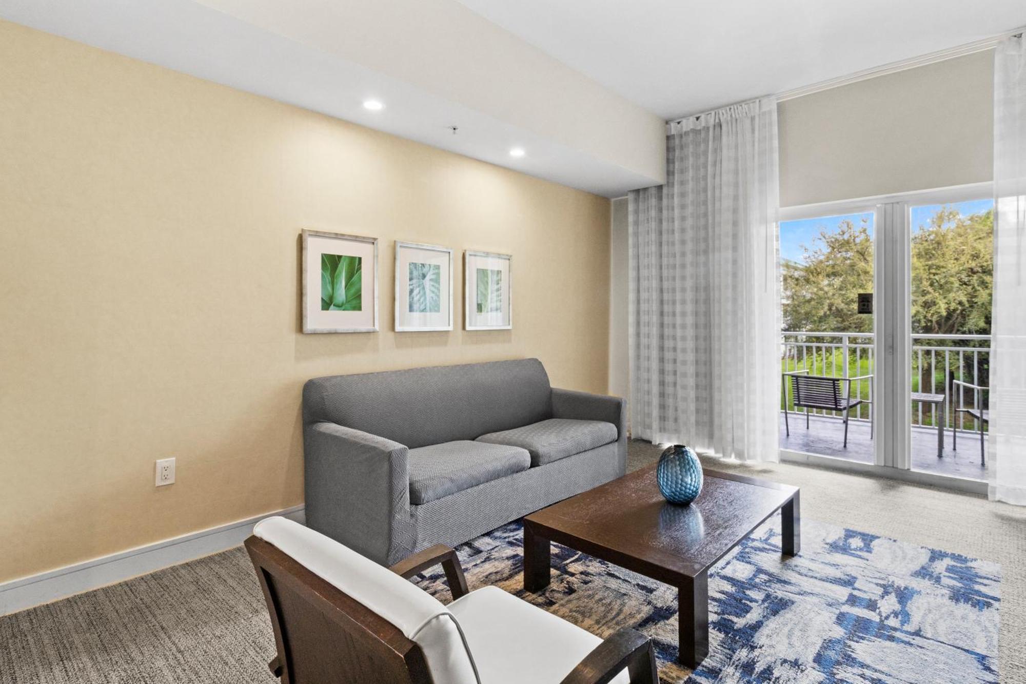 Отель Provident Doral At The Blue Экстерьер фото
